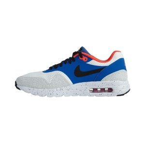 Nike Men’s Air Max 1 Ultra Essential Running Shoe